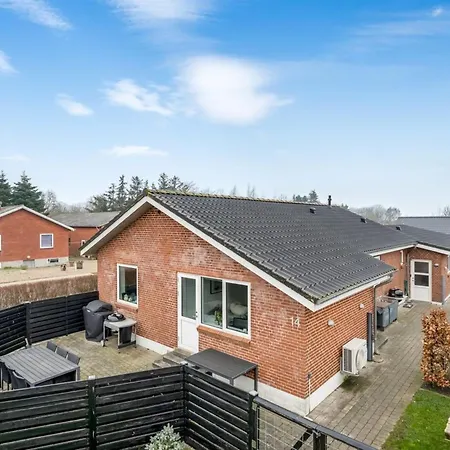 Wraghi - 21km From The Sea By Interhome Holiday home *